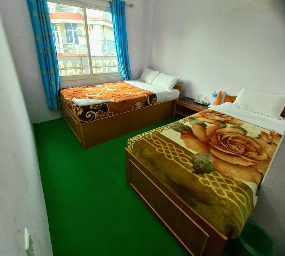 Hotel Aarjan And Restaurant Pokhara Exteriör bild